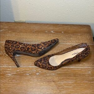 Old Navy Brown Leopard Heels